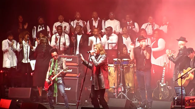 DEF LEPPARD Frontman JOE ELLIOTT Pays Tribute To DAVID BOWIE At Celebrating David Bowie Concert In London; Video