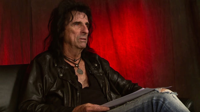 ALICE COOPER Discusses His Best Album Review Ever - “You Can’t Take It Seriously”; Video