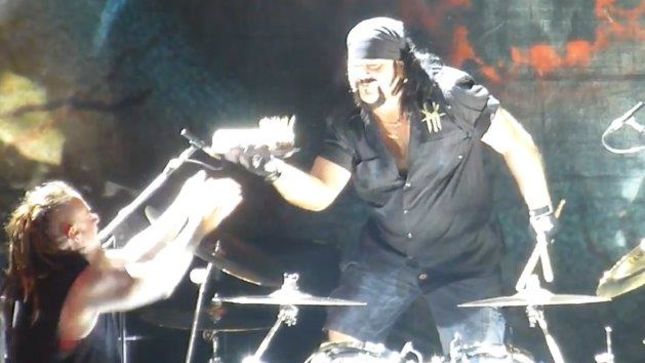 KORN Presents Birthday Cake To VINNIE PAUL On Stage In Switzerland; Fan-Filmed Video