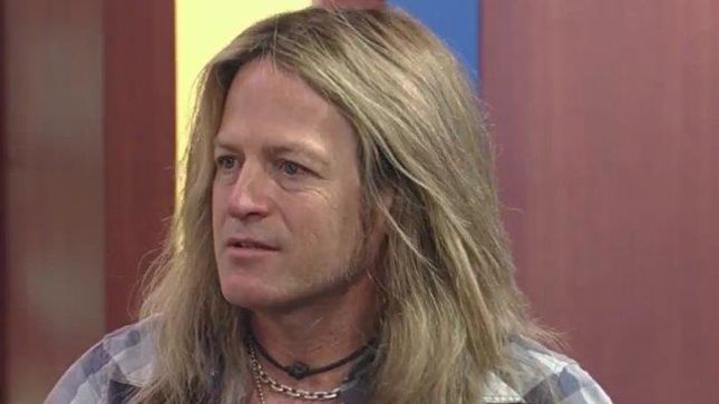 THE DEAD DAISIES Guitarist DOUG ALDRICH Talks Live & Louder, Raiding The Rock Vault In New Video Interview