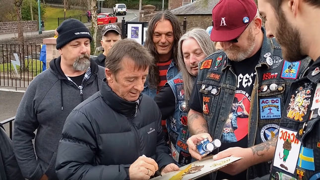 Former AC/DC Drummer PHIL RUDD Pays Visit To BON SCOTT Statue In Scotland; Video Streaming