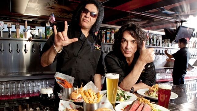 PAUL STANLEY And GENE SIMMONS Honour Local Veterans At Rock & Brews Oviedo Location; Video Interview Available