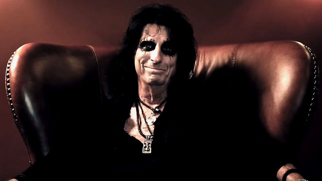 ALICE COOPER - “I Sold A Lot More Records Than DAVID CASSIDY By Being The Monster That I Am”; Rapid Fire Interview Part 2 Streaming (Video)