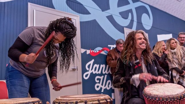 STEVEN TYLER Announces Grammy Viewing Party In Support Of Janie's Fund