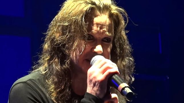 BIG JOHN HARTE Shares OZZY OSBOURNE Story From IRON MAIDEN Touring Days - "Sharon Is Calling STEVE HARRIS Looking For Ozzy, And Ozzy's Onstage With FASTWAY In A Dress, A Nazi Helmet And Combat Boots, Singing "Iron Man"; Video