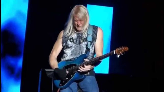 DEEP PURPLE Guitarist STEVE MORSE Live Rig Rundown Available - "During The Course Of Playing Live Shows I Discovered There Are Five Sounds I Constantly Use"