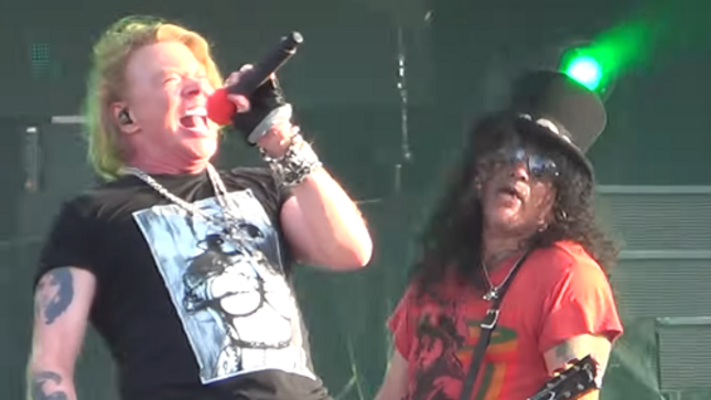 Will There Be A New GUNS N' ROSES Album? SLASH Says, "I Think Everybody Wants To Do It" 