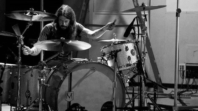 DAVE GROHL Releases “Play”, A Two-Part Mini-Documentary Featuring 23-Minute Original Composition (Video)