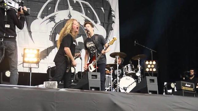 VOIVOD Drummer MICHEL "AWAY" LANGEVIN Looks Back On JASON NEWSTED's Time With The Band - "He Really Did Help The Band; Jason Was Such A Warrior..."