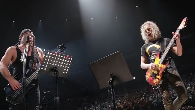 METALLICA Playing “Stupid” In Wisconsin; Video