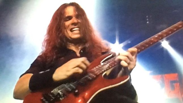 Guitarist KIKO LOUREIRO Looks Back On His Favourite MEGADETH Memories