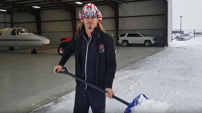 BRET MICHAELS Masters Shovel Technique; Video