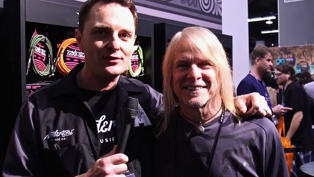 STEVE MORSE - "We're Starting Two Albums, One With FLYING COLORS And One With DEEP PURPLE"; Video