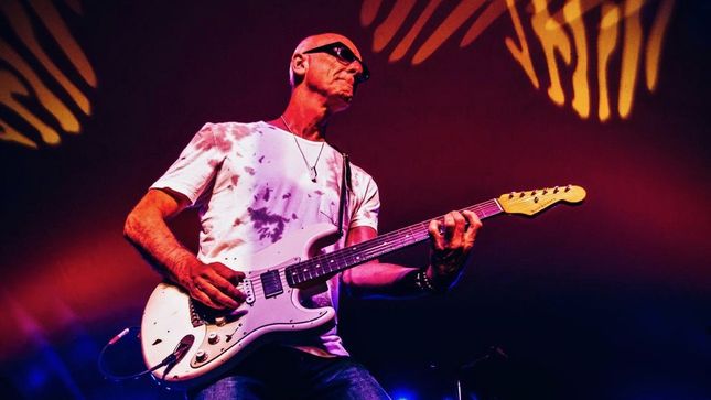 KIM MITCHELL Releases New Version Of MAX WEBSTER Classic "Diamonds Diamonds" Featuring BARENAKED LADIES; Music Video