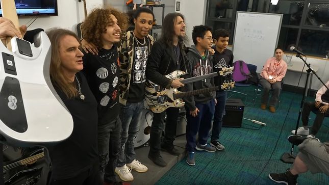 MEGADETH Bassist DAVID ELLEFSON, Former GUNS N' ROSES Guitarist RON "BUMBLEFOOT" THAL Jam With Boston Students; Video