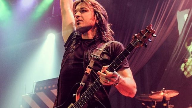 STRYPER Frontman MICHAEL SWEET Looks Back On Joining BOSTON - "I Had Seven PRS Guitars On My Doorstep One Week Later"