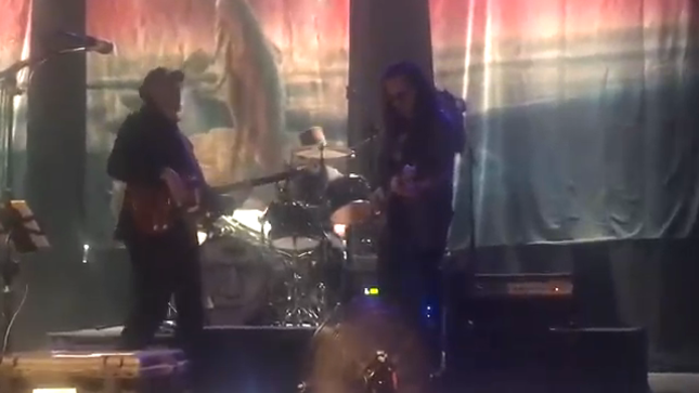 RUSH Frontman GEDDY LEE Performs THE BEATLES' "Tomorrow Never Knows" With CLAYPOOL LENNON DELIRIUM In Toronto, Fan-Filmed Video Posted