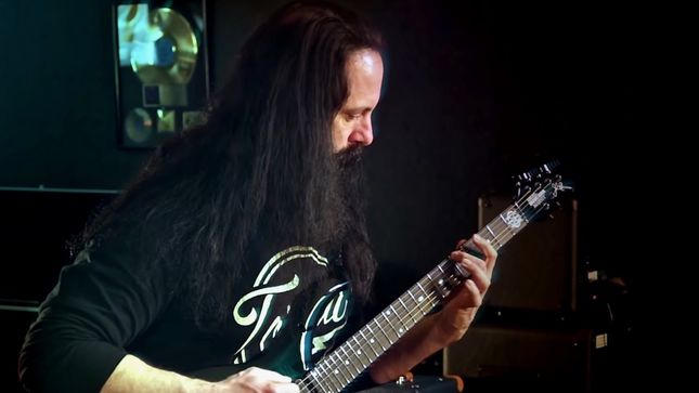 DREAM THEATER Guitarist JOHN PETRUCCI Performs "Barstool Warrior" Riff; Video