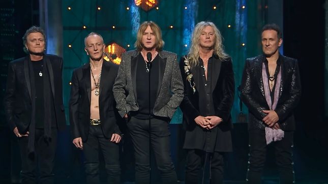 DEF LEPPARD Frontman JOE ELLIOTT Delivers Rock And Roll Hall Of Fame Induction Speech; 10-Minute Video Streaming