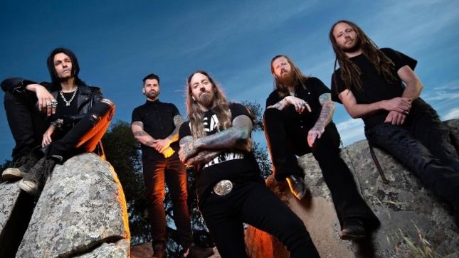 DEVILDRIVER Performs COAL CHAMBER Hit "Loco" Live In San Antonio; Fan-Filmed Video Posted