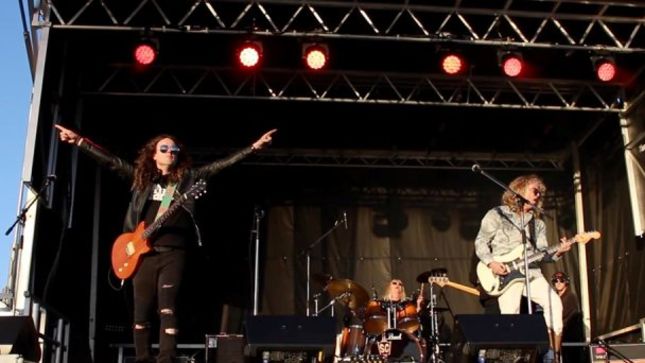 CONEY HATCH Frontman CARL DIXON Posts Live Video From Sauble Beach Show; Gigs Announced For France And Switzerland