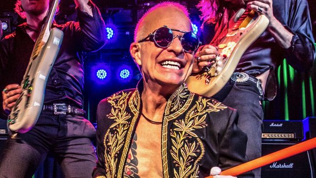 VAN HALEN Frontman DAVID LEE ROTH To Support KISS On End Of The Road Tour Dates In 2020; Last Leg of Shows Announced
