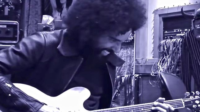 ALICE IN CHAINS Share 10-Year Old "Private Hell" Studio Video, Announce Black Gives Way To Blue Merch Bundle Giveaway