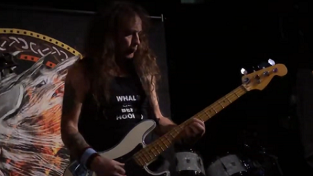 BRITISH LION Feat. IRON MAIDEN Bassist STEVE HARRIS Perform Live In England; Fan-Filmed Video 