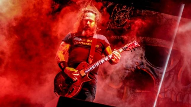 SLAYER Guitarist GARY HOLT Shares Photos Of His "Angel" Guitar - "Signed And Ready To Go On My Wall"