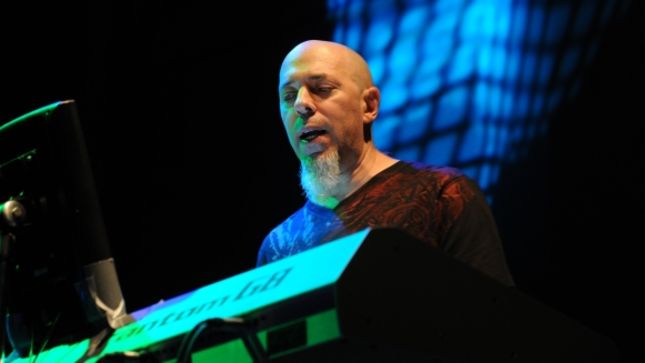 DREAM THEATER Keyboardist JORDAN RUDESS Performs Live With DEEP PURPLE In Mexico City; Fan-Filmed Video Posted