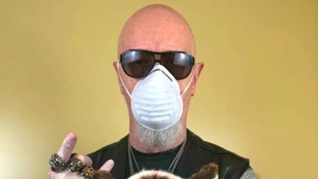 JUDAS PRIEST Frontman ROB HALFORD Uploads "Pussy Post" Advising Fans To Stay At Home 