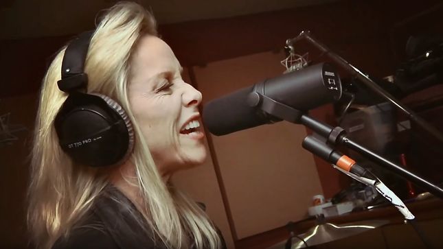 CHERIE CURRIE - Blvds Of Splendor Behind-The-Scenes, Part 3: In The Studio With SLASH And DUFF MCKAGAN; Video