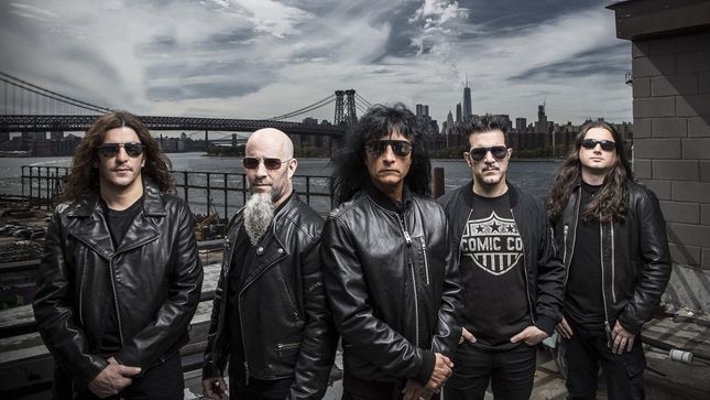 ANTHRAX Drummer CHARLIE BENANTE On Releasing New Album - "The First Thing I Wanna See Come Out Is A Vaccine"