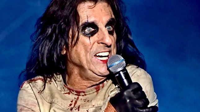 ALICE COOPER Guests On The Rhino Podcast - "It's So Weird, At 72 I Did Not Think I Would Be In Two Touring Bands"; Audio