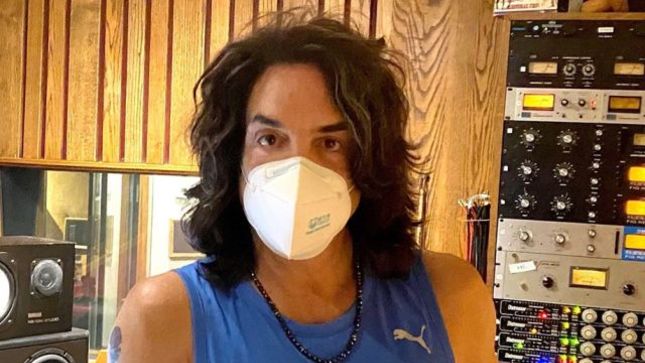 KISS Frontman PAUL STANLEY Checks In From The Studio - "Finishing Up The SOUL STATION Album"