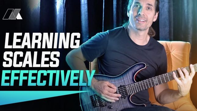 MEGADETH Guitarist KIKO LOUREIRO Offers Lesson In Learning Scales Effectively; Video