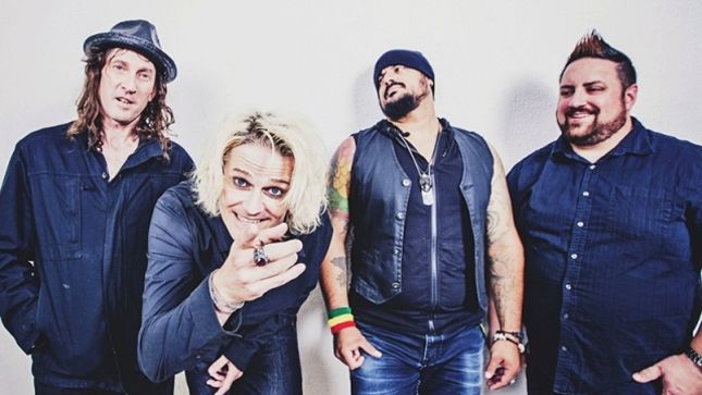 ECONOLINE CRUSH Return From 10 Year Hiatus, Release Re-Recorded Version Of "Get Out Of The Way"; New Album In The Works