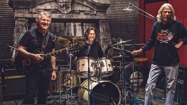 TRIUMPH – RIK EMMETT Didn’t Speak To Bandmates For 20 Years After Leaving Band