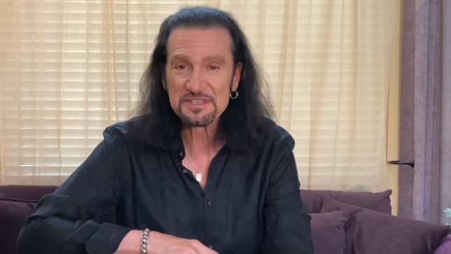 Former KISS Guitarist BRUCE KULICK Tells The Story Behind The Song "Little Caesar"
