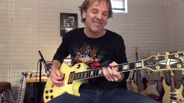 HONEYMOON SUITE Guitarist DERRY GREHAN Teases "Livin' Out Loud" Jam From New Studio Album