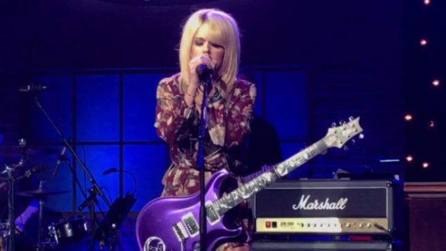 ORIANTHI On Rumours That PRINCE Tried To "Steal" Her From ALICE COOPER - "He Wanted To Produce My First Album But The Label Said No"