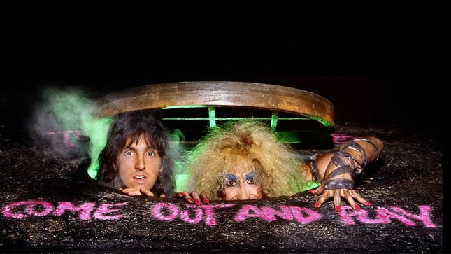 TWISTED SISTER Behind The Covers: The Story Of Come Out And Play With MARK "WEISSGUY" WEISS; Video