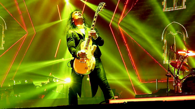 TRANS-SIBERIAN ORCHESTRA Guitarist AL PITRELLI - "We’re The STEELY DAN Of Christmas"