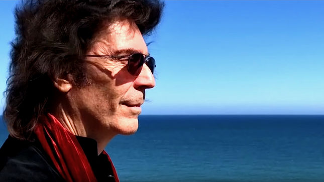 STEVE HACKETT Discusses "Lorato"; Official Track Interview (Video)