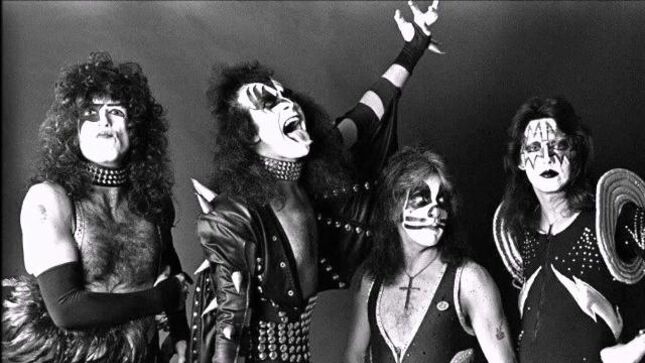 KISS - "How They Almost Never Made It Out Of Queens"