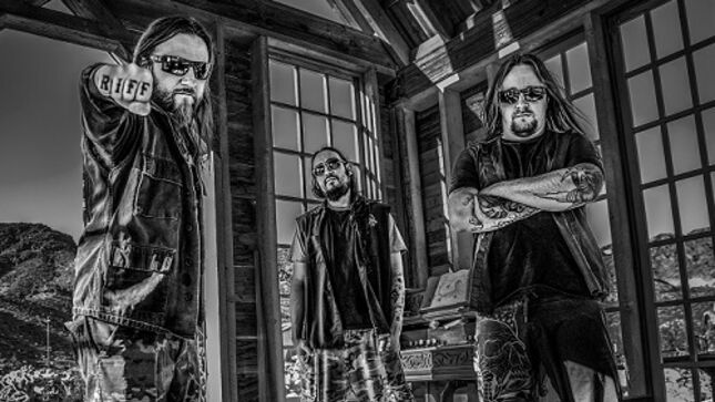 CLAUSTROFOBIA Releases New Video "Riff Cult"