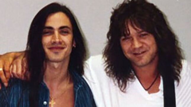 EXTREME Guitarist NUNO BETTENCOURT Looks Back On Playing In Front Of EDDIE VAN HALEN For The First Time - "I Became A Cover Of Myself"
