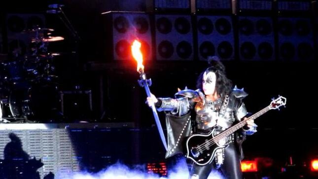 GENE SIMMONS Still Believes Rock Is Dead - "New Bands Haven't Taken The Time To Create Glamour, Excitement And Epic Stuff"