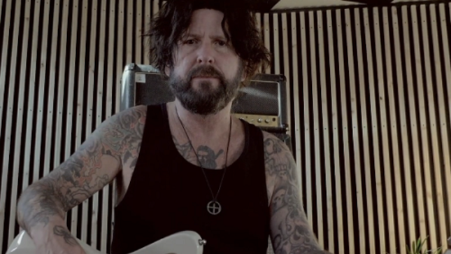 TRACII GUNS - Four Part Baum Guitars Original Series Now Streaming