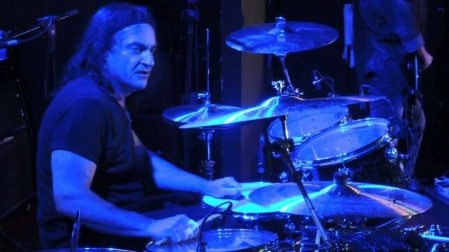 VINNY APPICE Talks BLACK SABBATH, Looks Back On Recording "The Mob Rules" - "I Was In The Band Under The Pretense Of 'Until BILL WARD Comes Back'"